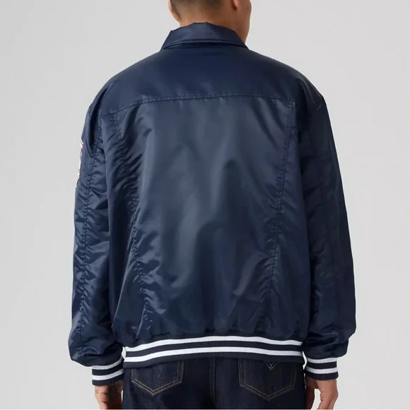 Levi’s x Starter NY Yankees Jacket NWT Size Large - Picture 4 of 16